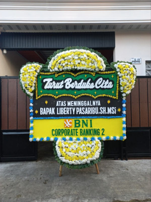 Papan Bunga Duka di Banjarmangu